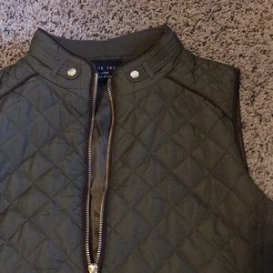 Love Tree Jackets & Coats - Olive green vest Love Tree Jackets & Coats - Olive green vest